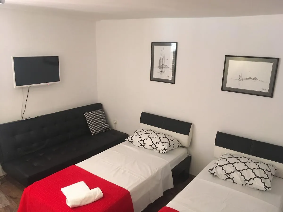 Peninsula Luxury Rooms Zára Vendégház